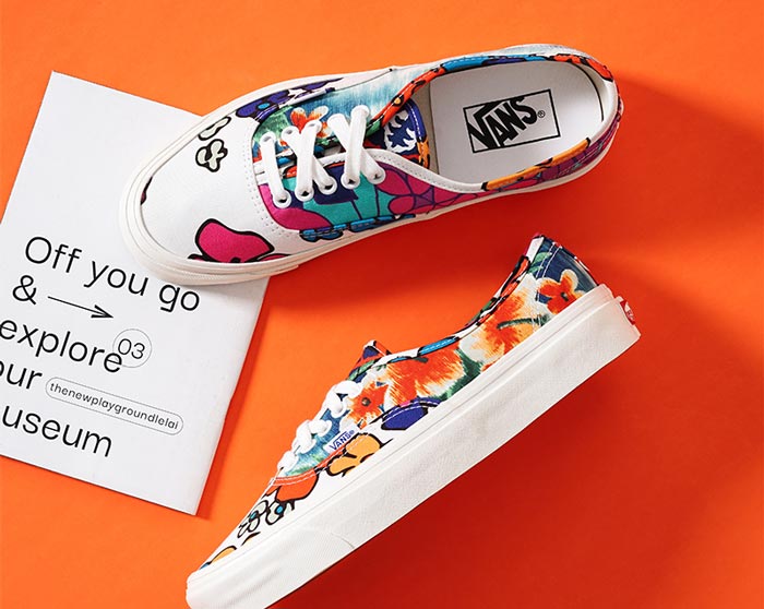 Vén màn bí mật những đôi giày Vans Authentic màu trắng được săn đón