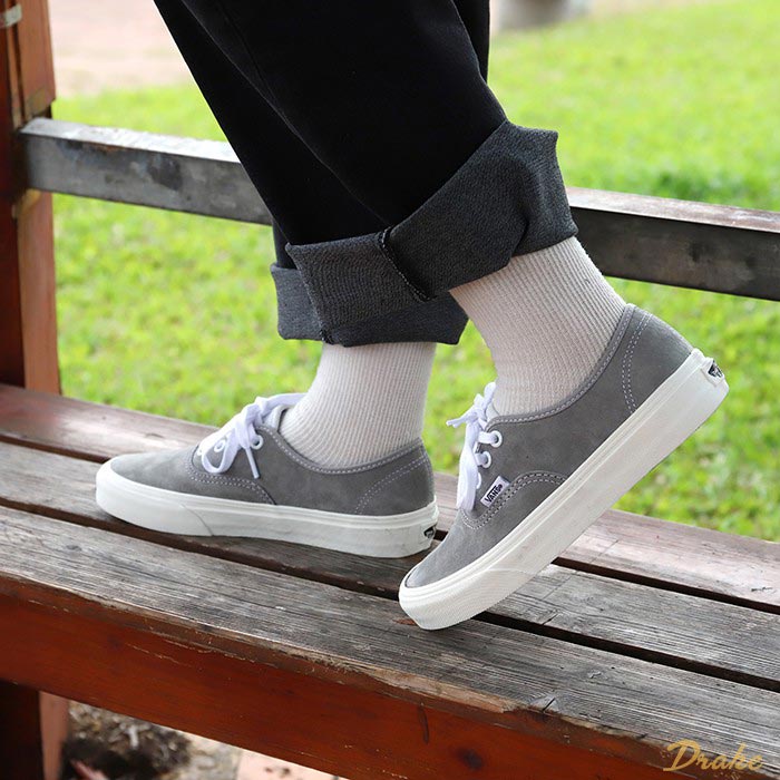 Vẻ đẹp đắt giá ẩn mình sau những đôi giày Vans Authentic nam