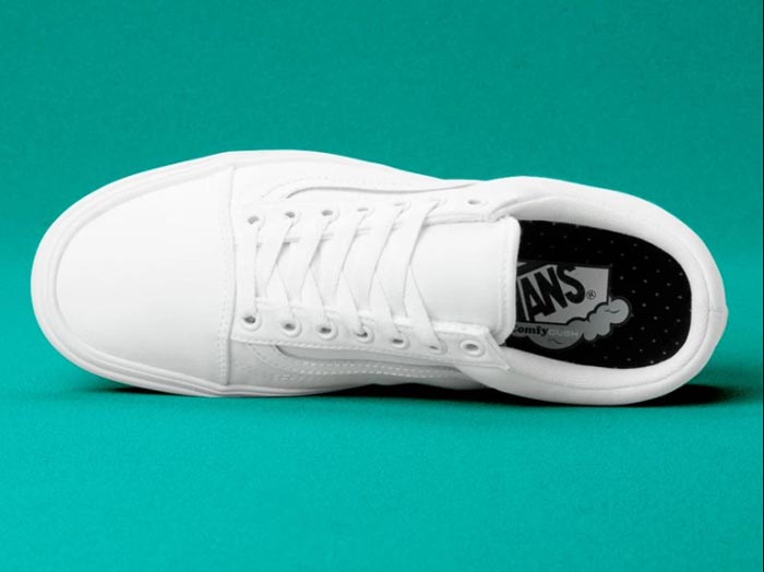 Khám phá những đôi giày Vans Old Skool all white được giới trẻ "săn đón"