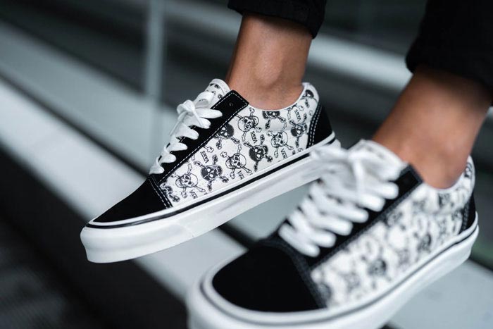 Sở hữu một đôi giày Vans Old Skool black white trong tủ đồ, tại sao không?