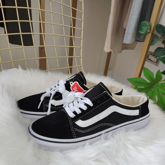 Giày Vans mule - Thiết kế mới gây ấn tượng cho giới trẻ hiện nay
