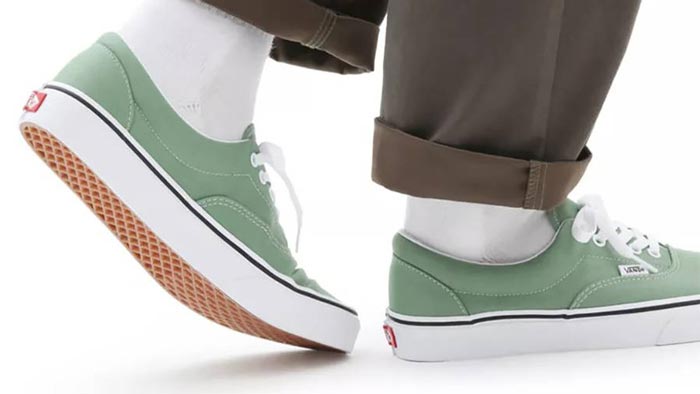 Dẫn đầu xu hướng với những đôi giày Vans nam màu xanh lá thời thượng