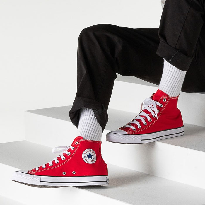 Ôn lại các đặc điểm của giày Converse cổ cao Classic qua góc nhìn bao quát