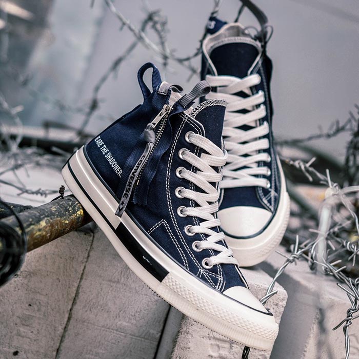 Giày Converse cổ cao khóa kéo – Khi đôi giày quen thuộc kết hợp cùng những chiếc zipper