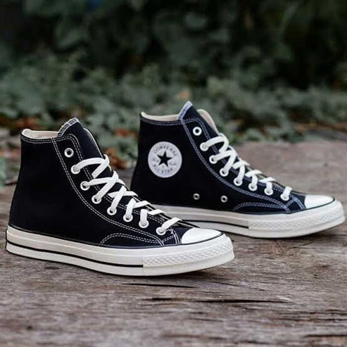 Giày Converse vải – Xứng danh là item bền bỉ luôn đồng hành cùng bạn