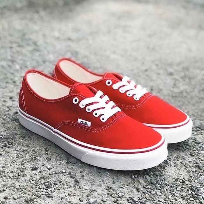 4 mẫu giày Vans đỏ dành cho “người chơi hệ nổi bật”