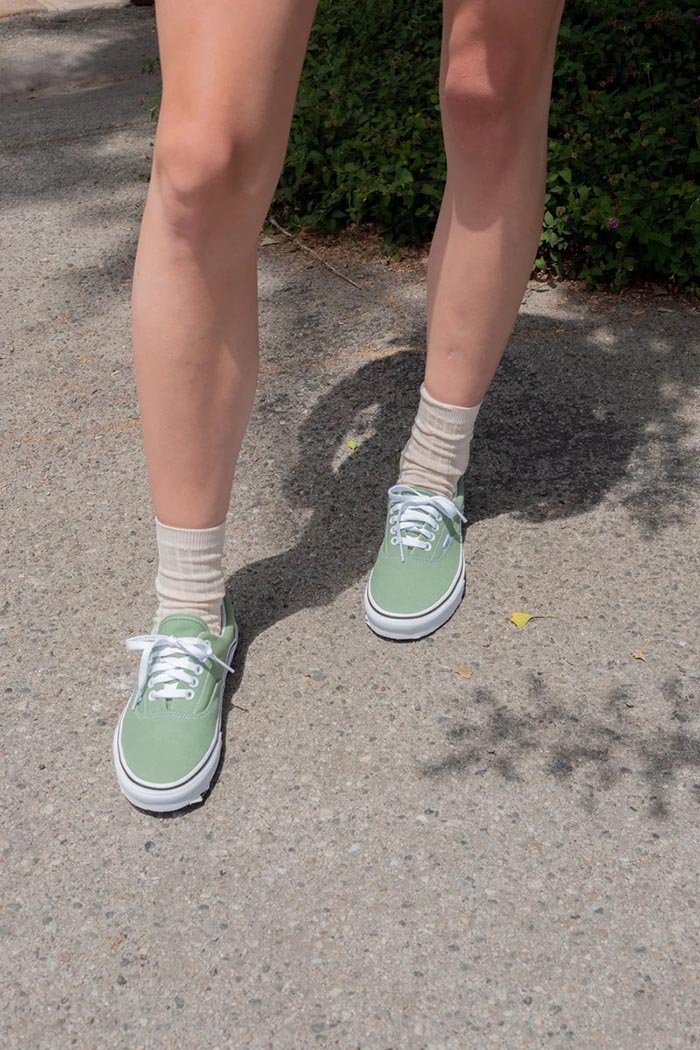 Lạ mà quen với những đôi giày Vans bằng vải