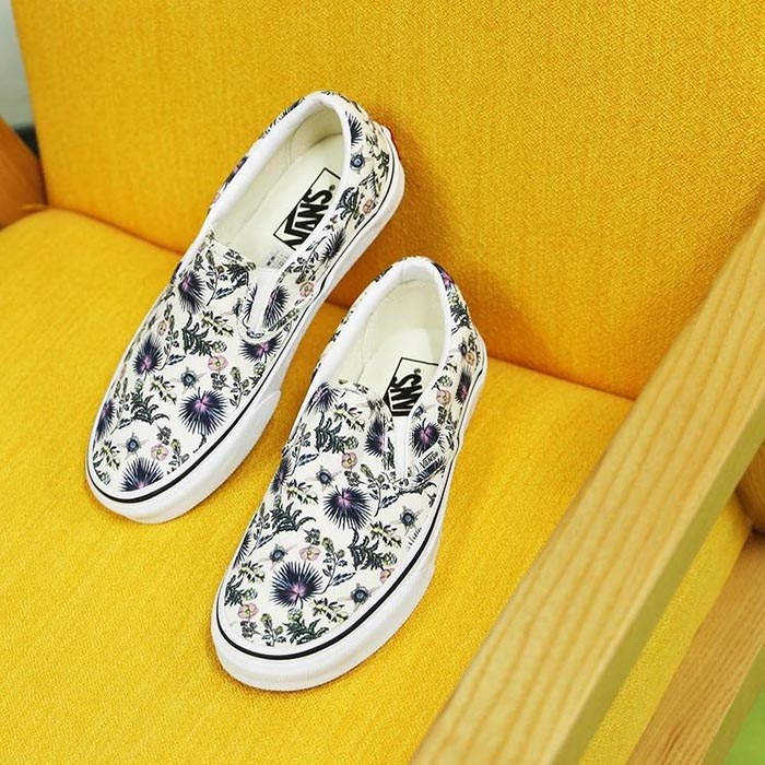 Lạ mà quen với những đôi giày Vans bằng vải