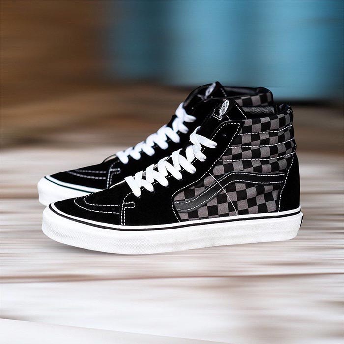 Khám phá bí mật của những đôi giày Vans cao cổ đen