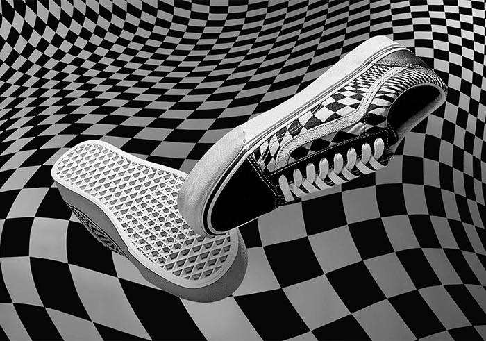 Giày Vans caro trắng đen – Những item đặc trưng của hãng giày trượt ván
