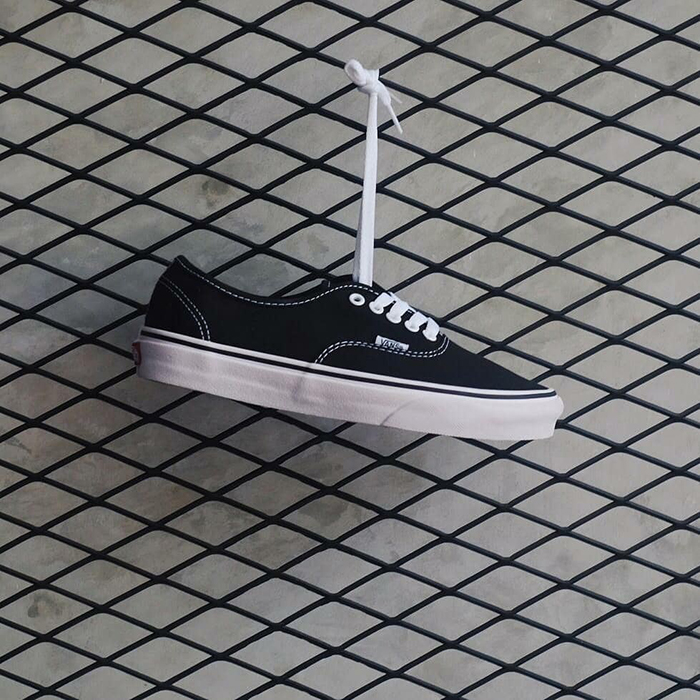 Tham khảo một số phong cách Mix&match cùng giày Vans Classic Authentic