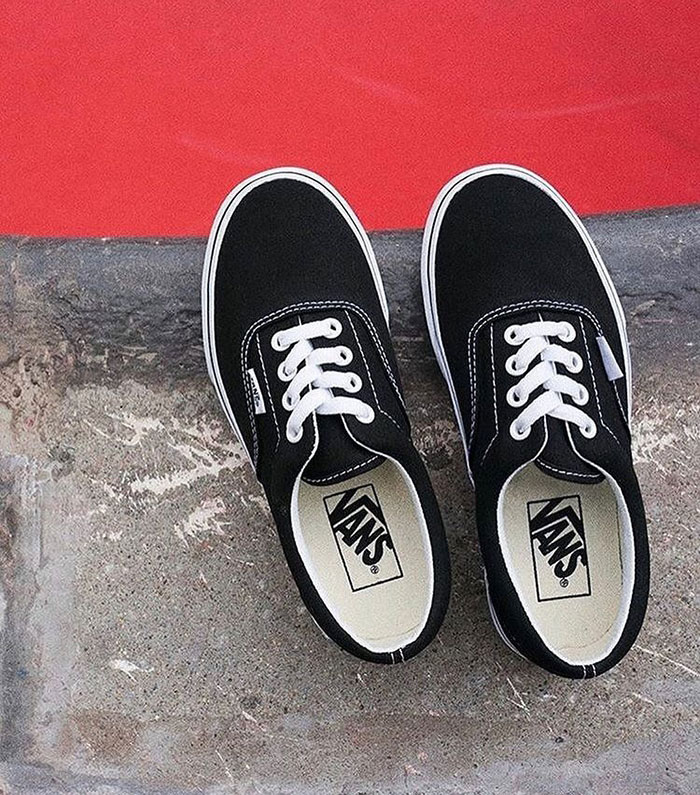 Giày Vans Classic Era chiếm lĩnh phong cách đỉnh cao của làng trượt ván