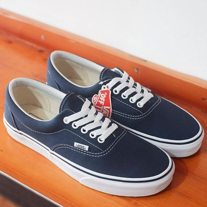 Giày Vans Classic Era chiếm lĩnh phong cách đỉnh cao của làng trượt ván