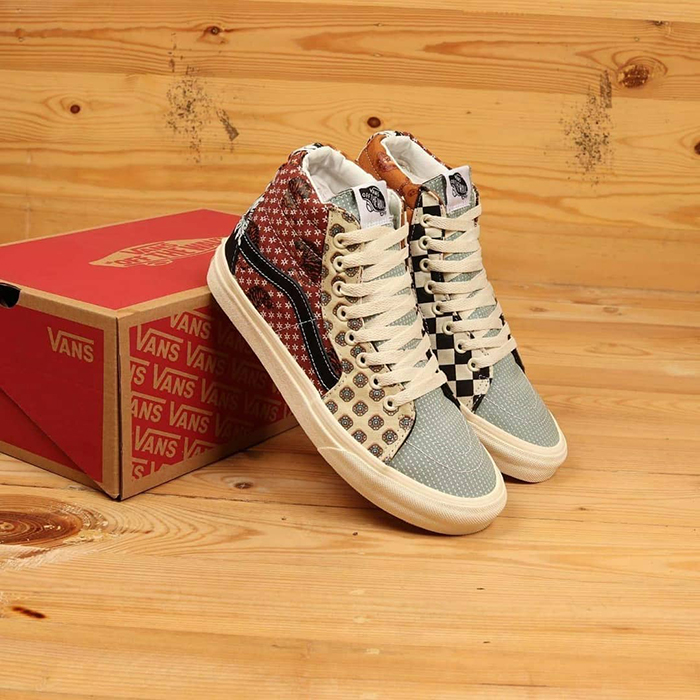 Cùng giày Vans nam cổ cao ấn định phong cách và cá tính thời trang