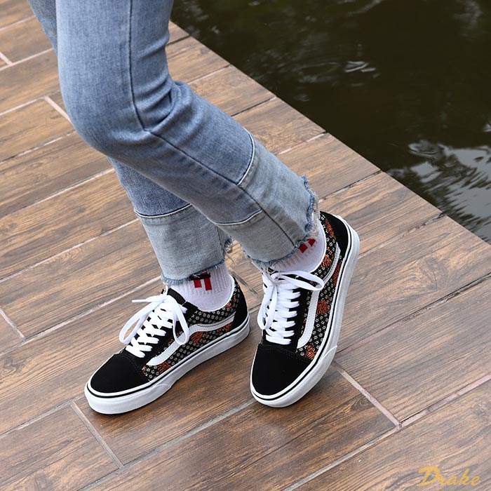 Check it out ngay những mẫu giày Vans Old Skool họa tiết cực độc