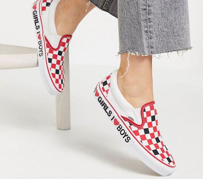 Chào hè với các mẫu giày lười Vans caro tươi tắn và đầy năng động