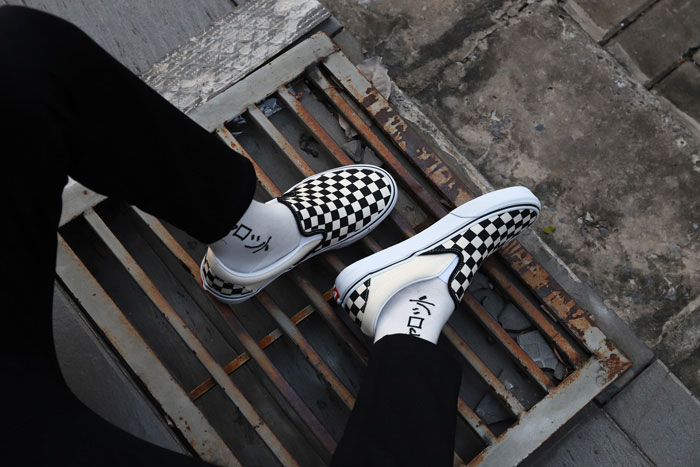 Chào hè với các mẫu giày lười Vans caro tươi tắn và đầy năng động
