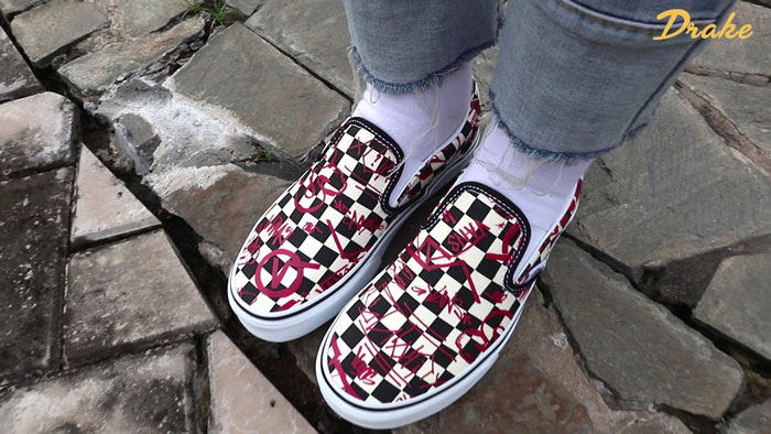Chào hè với các mẫu giày lười Vans caro tươi tắn và đầy năng động
