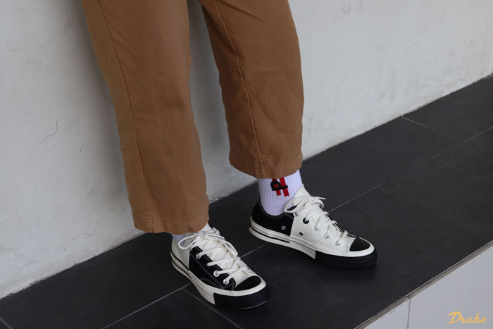 Điểm danh những đôi giày Converse nữ da chất lượng nhất hiện nay