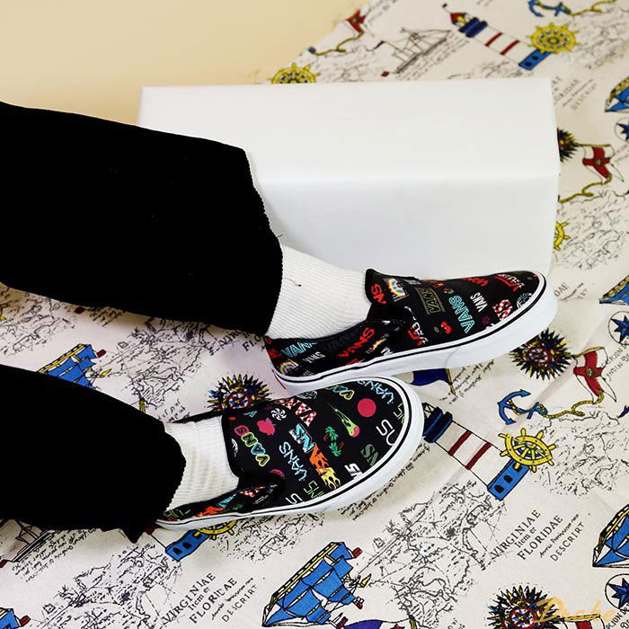 Các đôi giày lười nam Vans Classic Slip On giúp bạn trở nên phá cách hơn