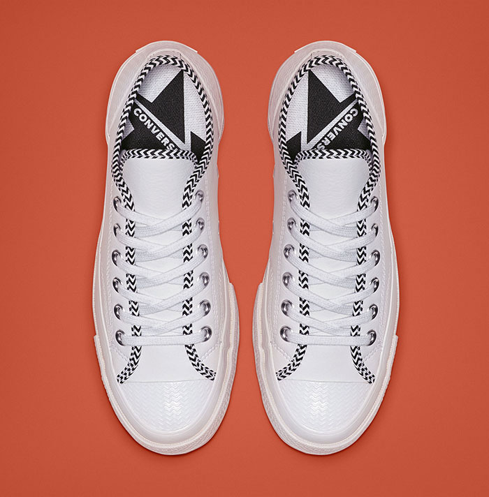 Đổi gió với  giày Converse nữ cổ thấp ngọt lịm