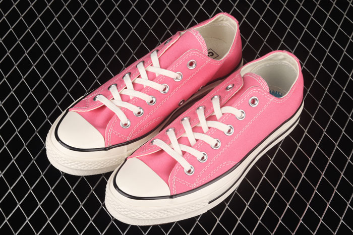 Khuấy đảo xu hướng thời trang cùng giày Converse Chuck Taylor All Star 1970s low