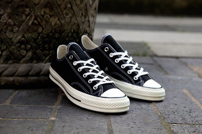 Khuấy đảo xu hướng thời trang cùng giày Converse Chuck Taylor All Star 1970s low