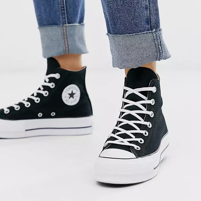 Khám phá kho tàng thiết kế các dòng giày Converse hơn 100 năm qua