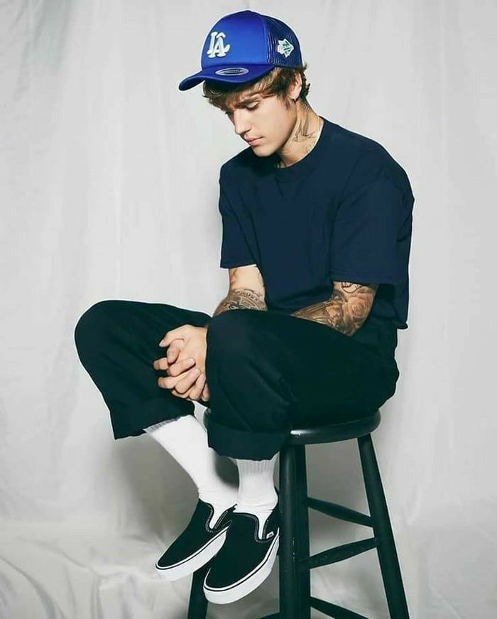 Hoàn thiện outfit cực chuẩn với giày Slip-on nam Vans đen