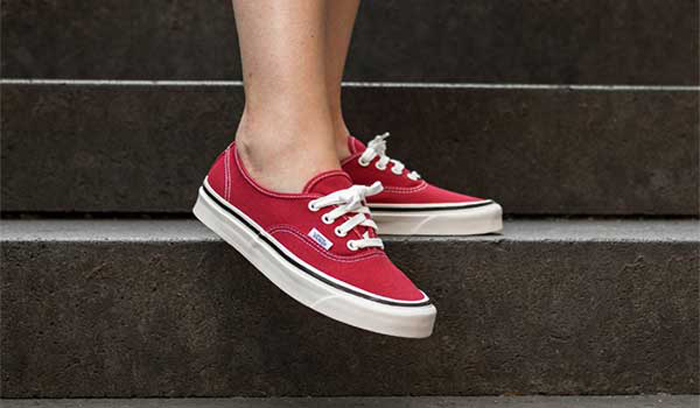 Điểm danh top 5 đôi giày Vans Authentic hot nhất hiện nay