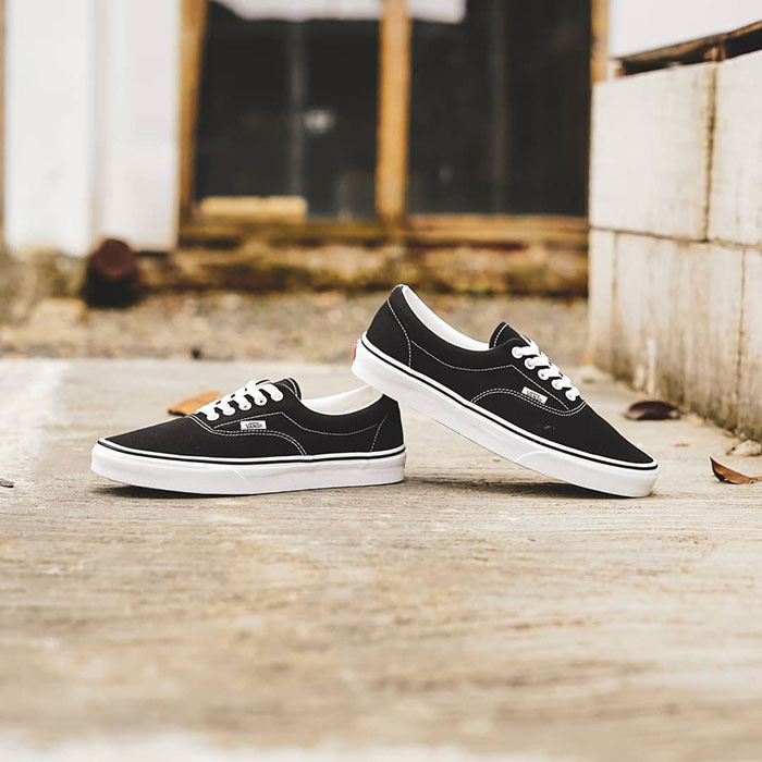 Giày Vans Era classic black white - Đôi giày chân ái cho mọi outfit
