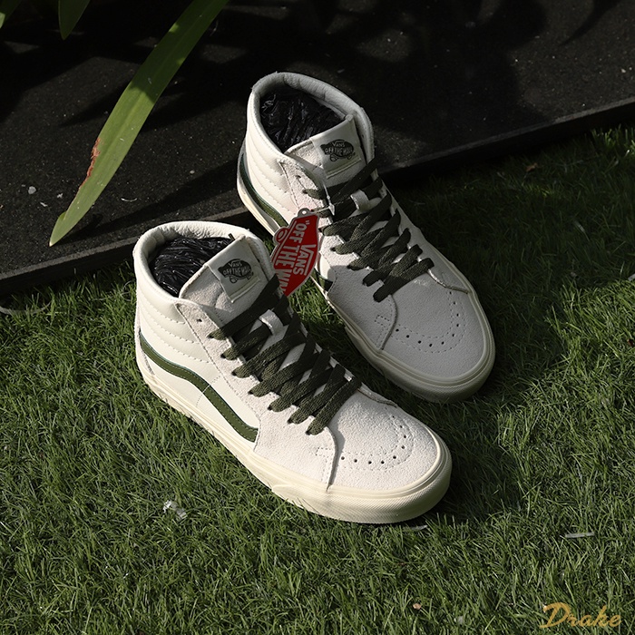 Bứt phá mọi giới hạn thời trang cùng giày Vans SK8-Hi