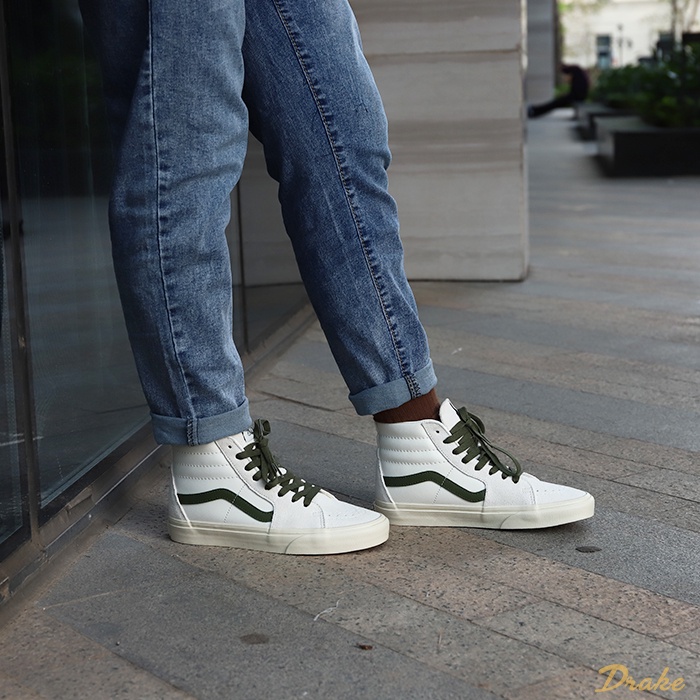 Bứt phá mọi giới hạn thời trang cùng giày Vans SK8-Hi