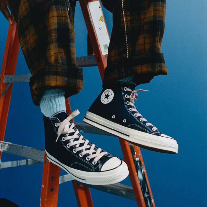 Tiện ích đặc biệt đằng sau miếng lót giày Converse 1970s