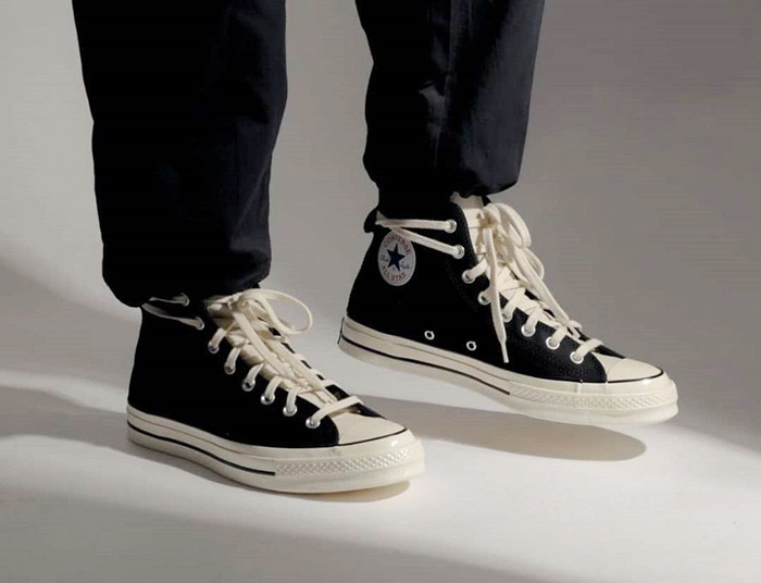 Tiện ích đặc biệt đằng sau miếng lót giày Converse 1970s