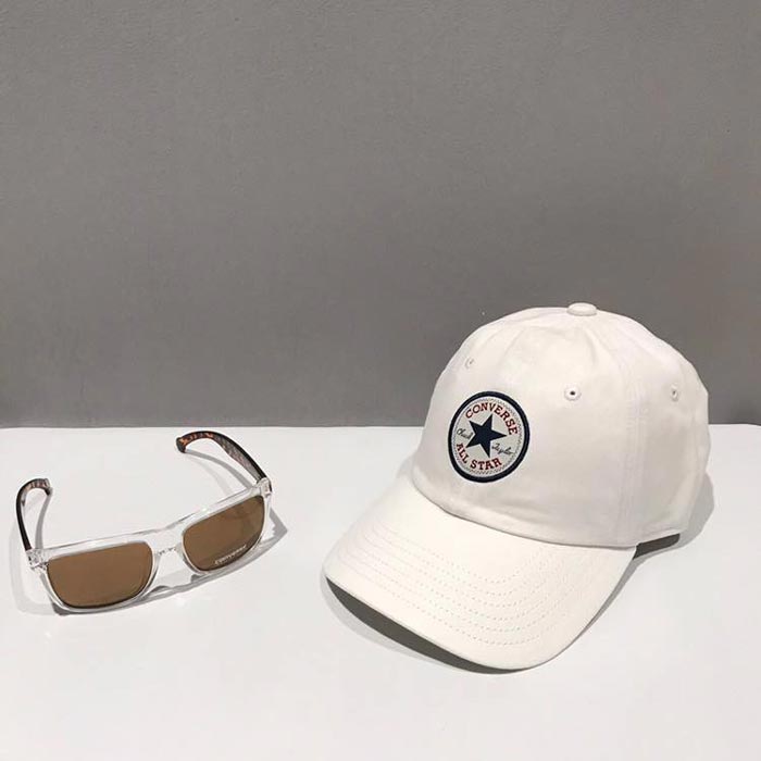 Bật mí một vài mũ Converse màu trắng giúp bạn trở nên nổi bật 