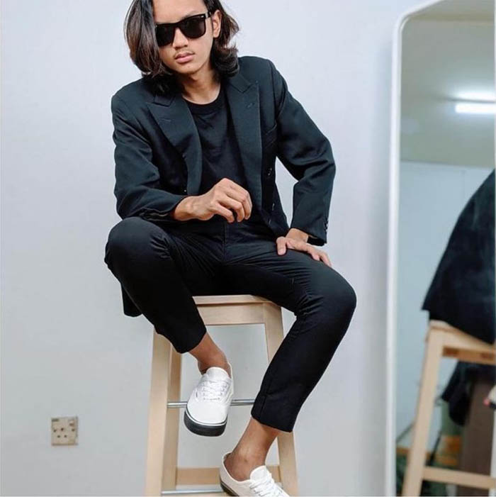 Đi tìm lời giải: “Mang giày Vans kết hợp với quần áo gì?”