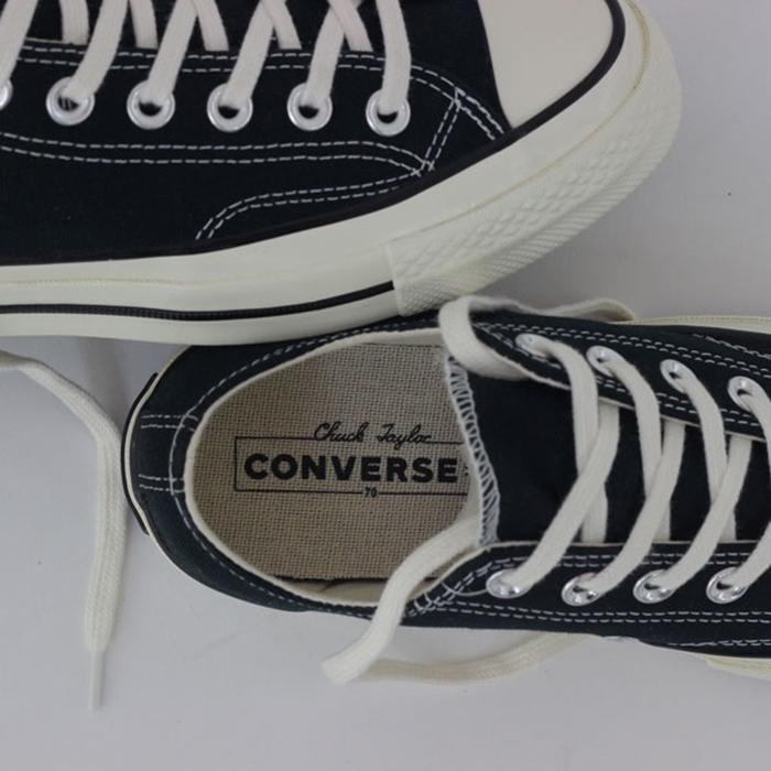 Có gì đằng sau miếng lót giày Converse 1970s trứ danh?