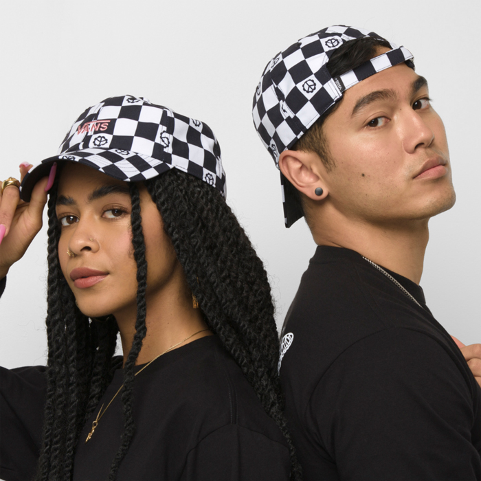 Cùng nón Vans Caro tránh nắng mùa hè nhưng cũng thật phong cách