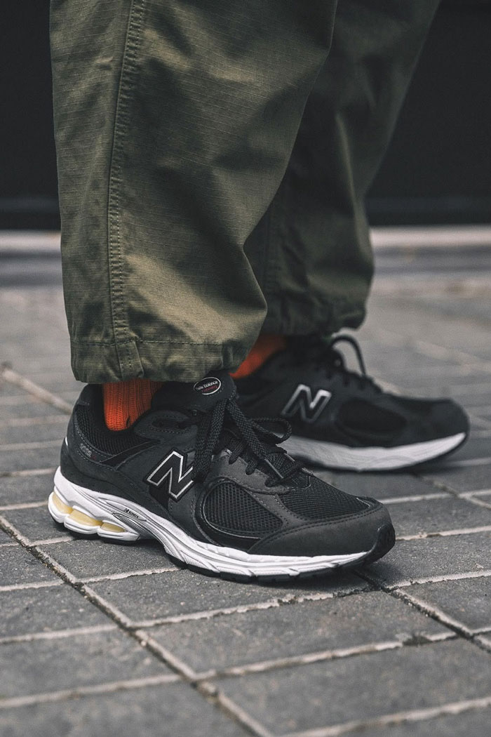 New Balance 2002R - Giá trị di sản tạo nên một huyền thoại