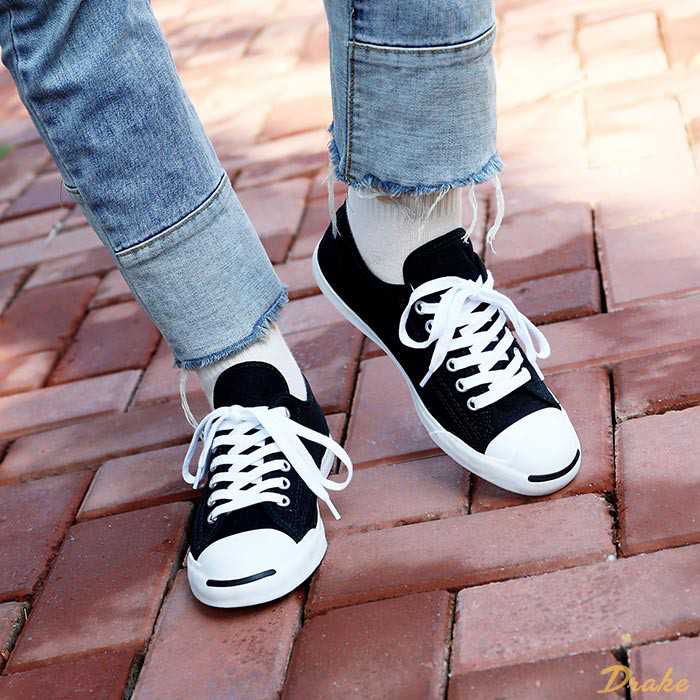 Ngộ nghĩnh, độc đáo với giày “miệng cười” Jack Purcell Converse