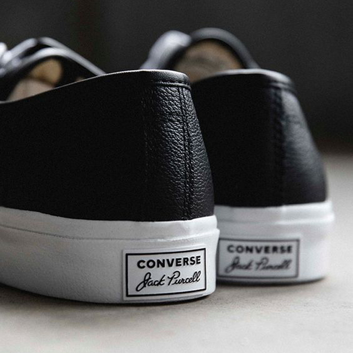 Ngộ nghĩnh, độc đáo với giày “miệng cười” Jack Purcell Converse