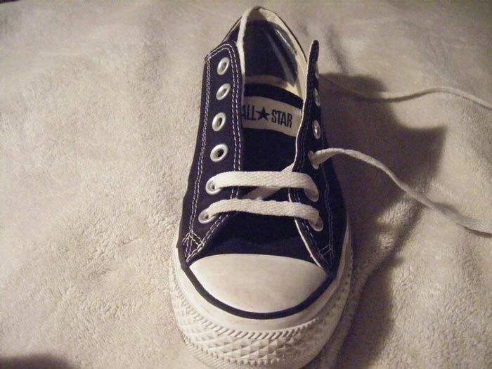 Những kiểu buộc dây giày Converse đẹp nhưng không cầu kỳ