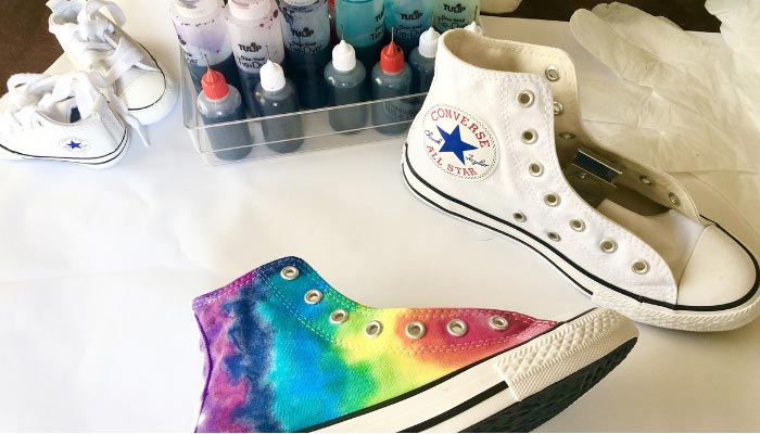 Tự tay nhuộm giày Converse theo phong cách của riêng bạn