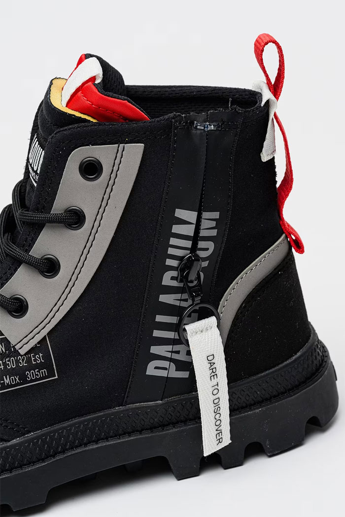 Palladium Pampa Hi Dare Zip và chất “bụi phố” không thể nhầm lẫn