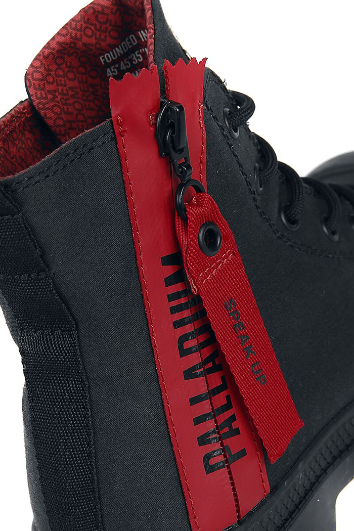 Pampa Unzipped có thiết kế mang khóa zip bên hông thân giày – VÌ SAO?