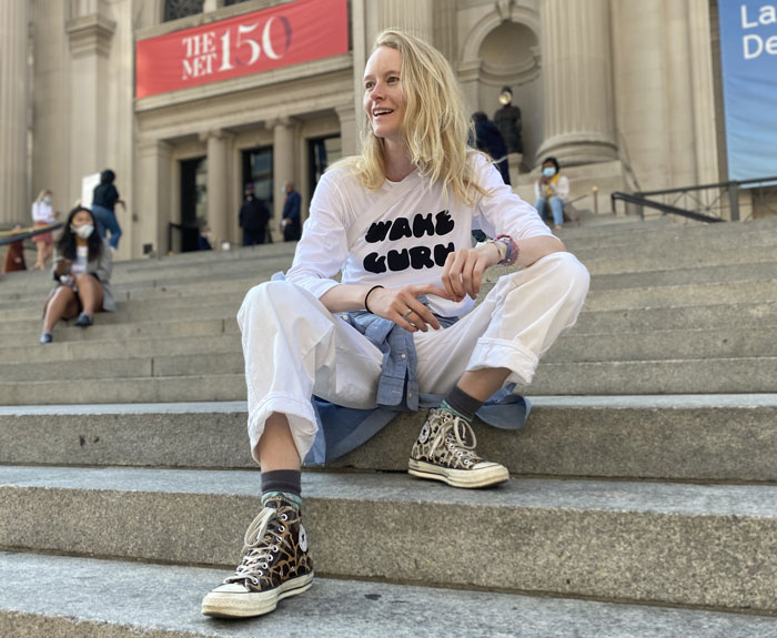 Học cách phối đồ với giày Converse cổ cao nữ đi học