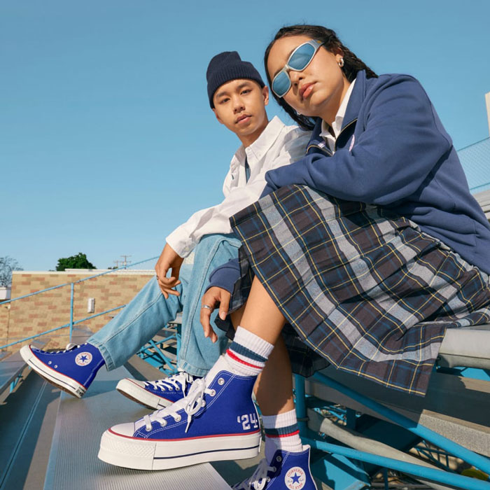 Học cách phối đồ với giày Converse cổ cao nữ đi học