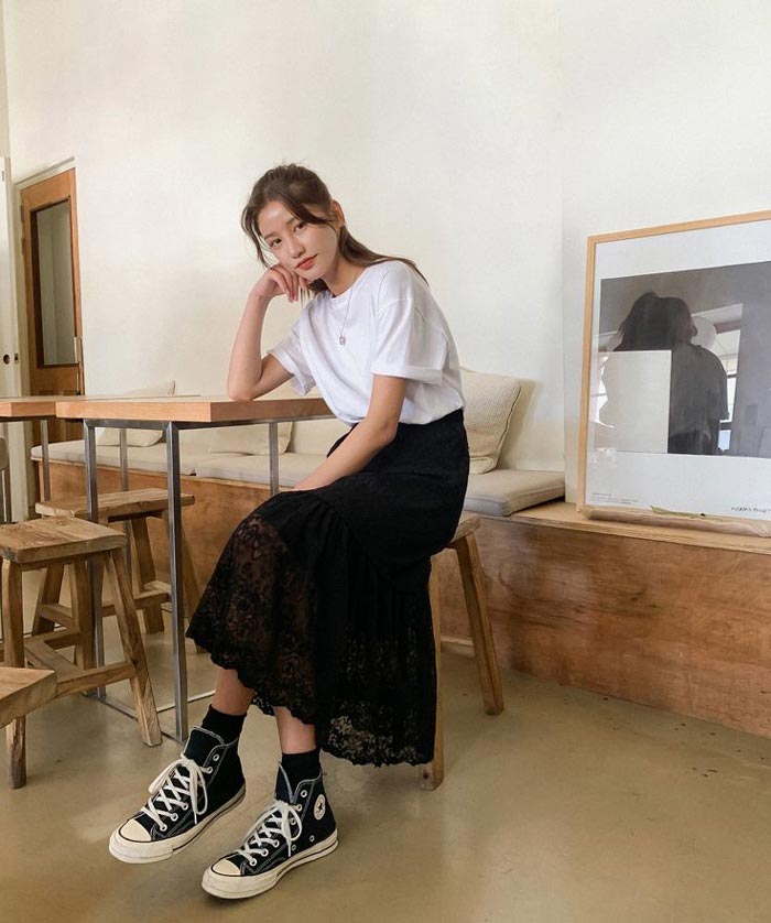 Bỏ túi ngay những kiểu phối đồ với giày Converse nữ sành điệu
