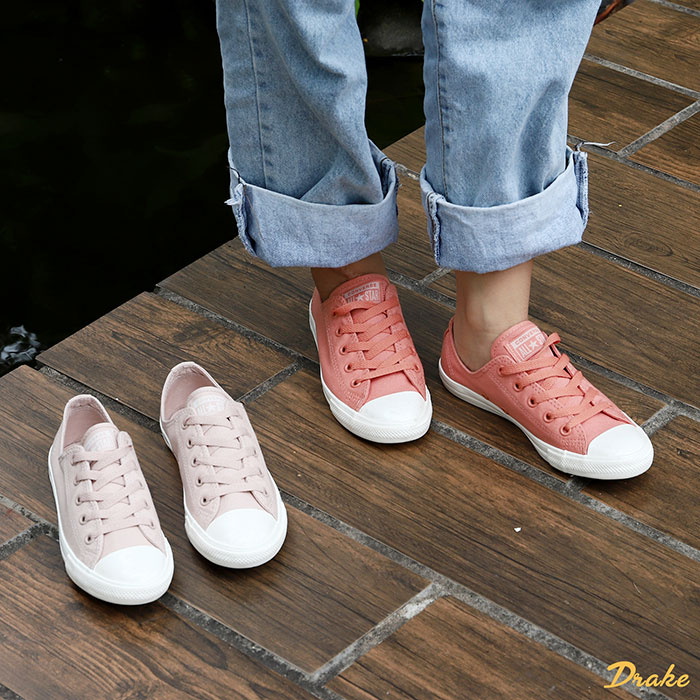 Phong cách giày Converse nữ hô biến vẻ rạng rỡ cho phái đẹp